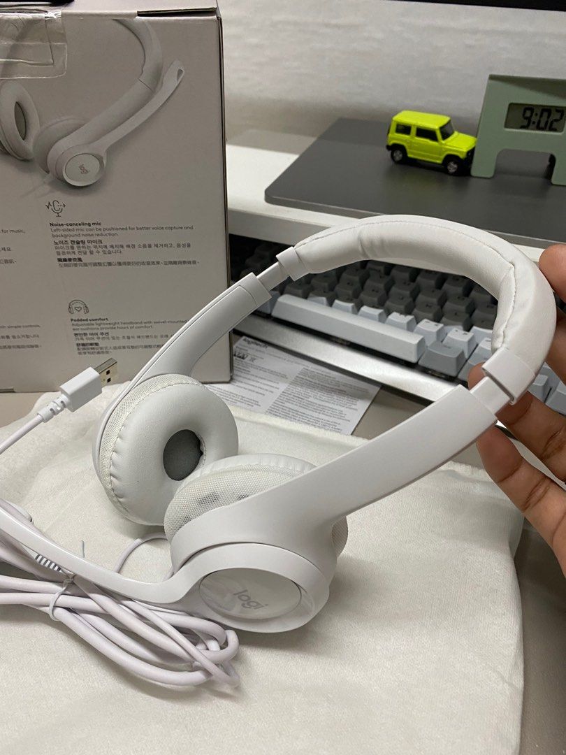 Headset Off Logitech headset Off White HQ noise cancellation, Audio, Headphones ...