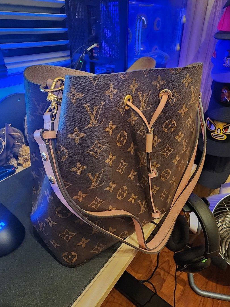 Louis Vuitton LV Neonoe MM Bucketbag Pink