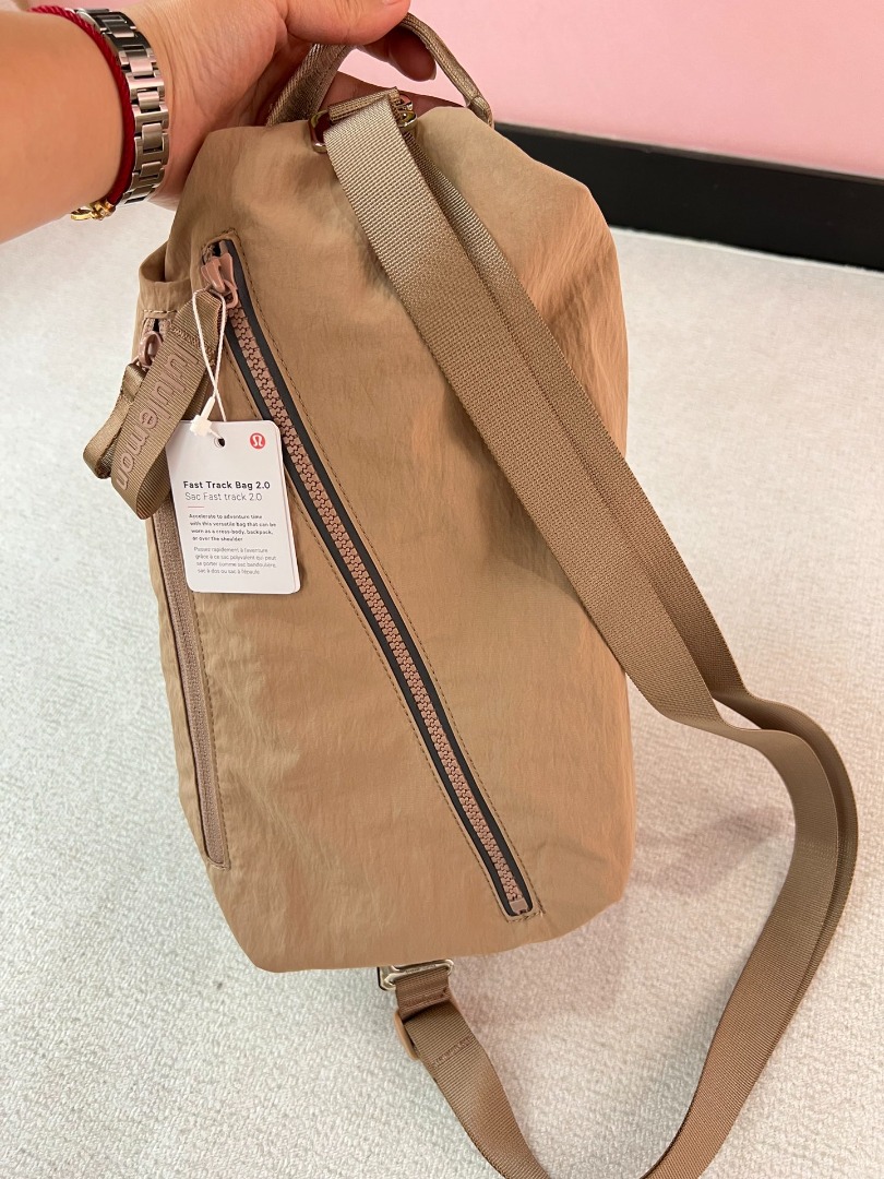 Lululemon Fast Track Bag 2.0 10L, 女裝, 手袋及銀包, 背囊- Carousell
