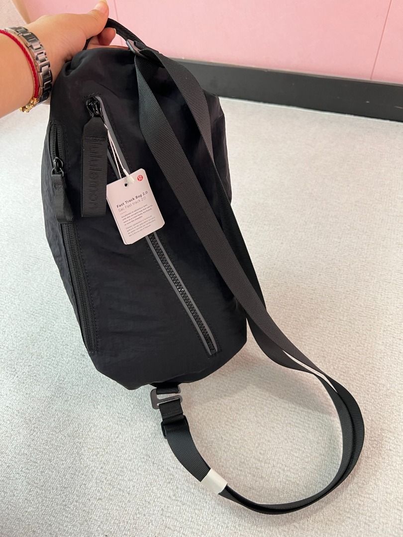 Lululemon Fast Track Bag 2.0 10L, 女裝, 手袋及銀包, 背囊- Carousell