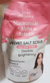 Luxe Organic Niacinamide+Aplha Arbutin Velvet Salt Scrub