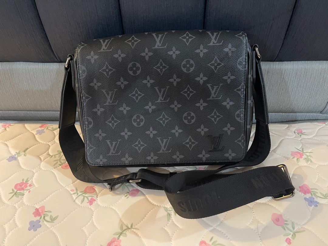 LV DISTRICT PM BAG Luxury Bags Wallets on Carousell