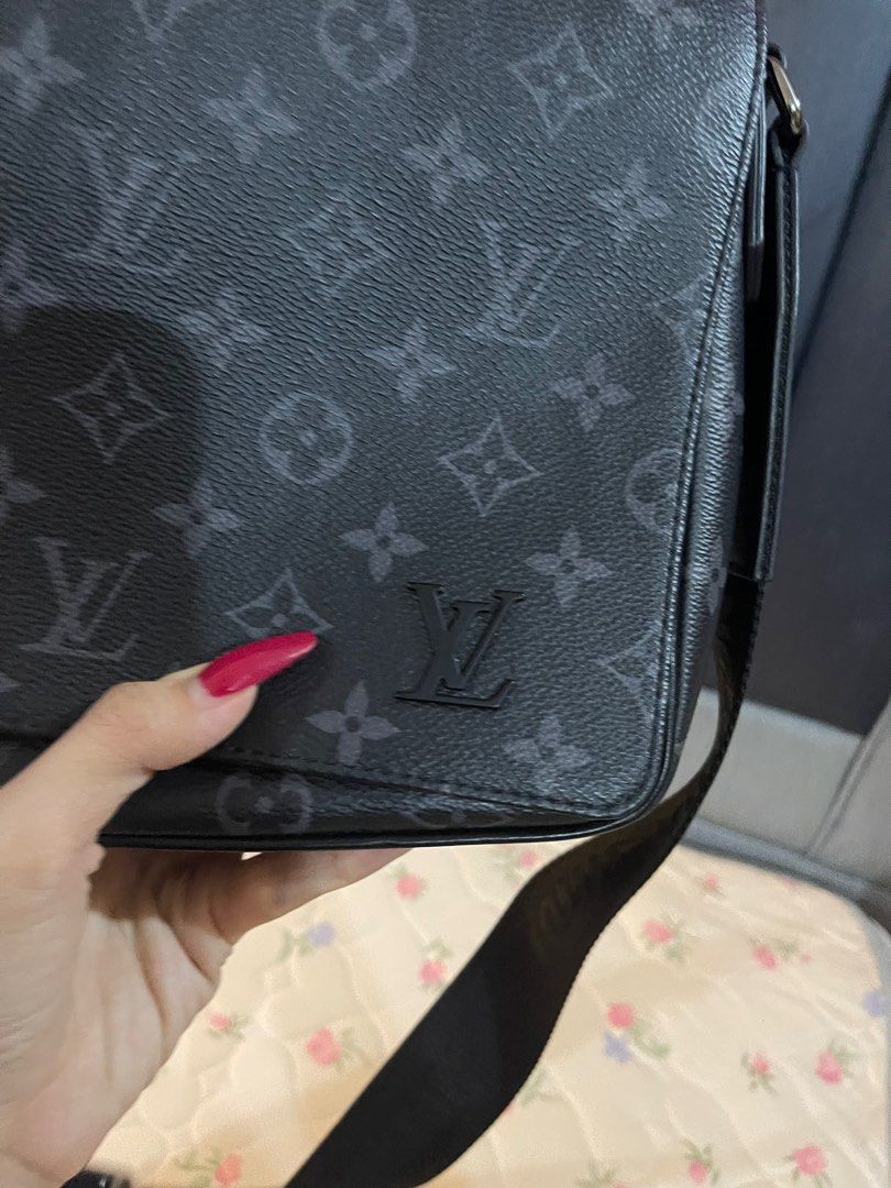 Louis+Vuitton+District+Messenger+Bag+PM+Black+Canvas+Monogram+