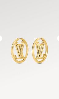 Louis Vuitton Essential V Stud Earrings Silver 580966