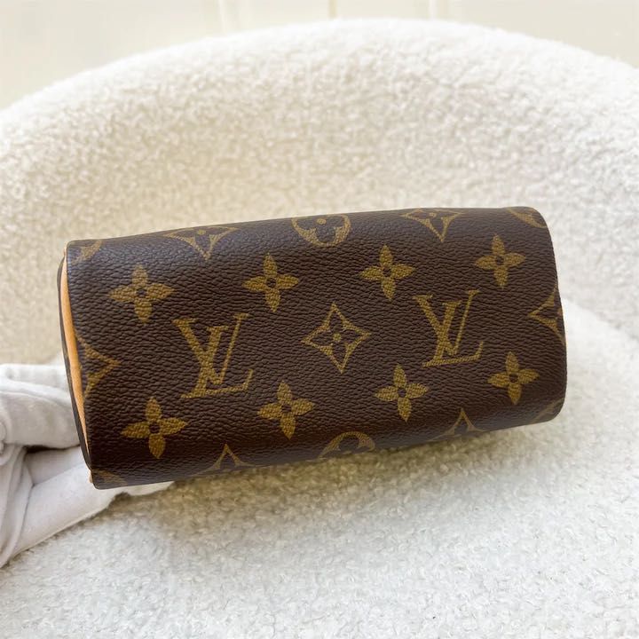 louis-vuitton-nano-speedy-monogram-canvas-handbags-M61252_PM1_Worn-view -  Dimsum Daily