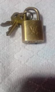Lv padlock