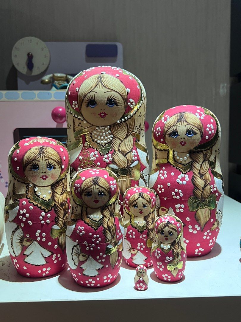 Giant nesting dolls outlet