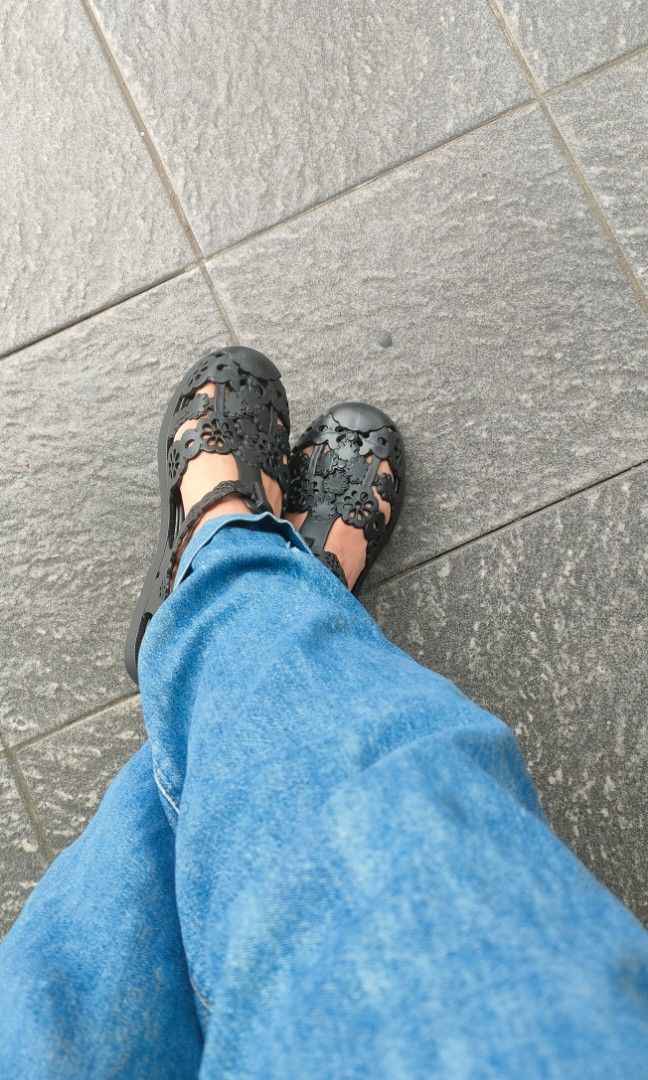 sandal jelly balance