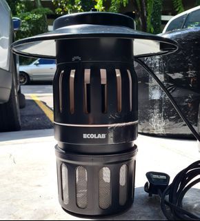 Mosquitoes/ Bugs Killer Suction Trapper with UV Light