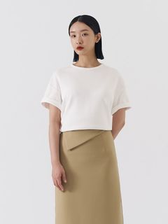 Mouggan 後剪接刺繡Logo短T 原價980