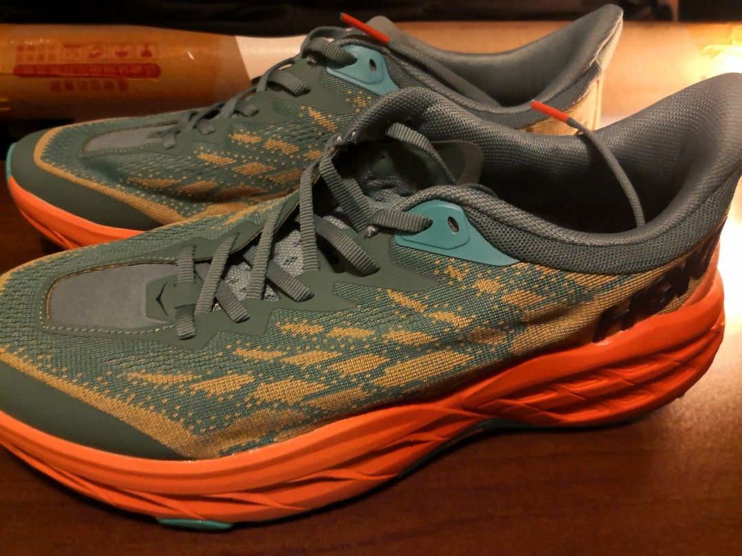 NEW HOKA SPEEDGOAT 5 FOR MEN, 男裝, 鞋, 波鞋- Carousell