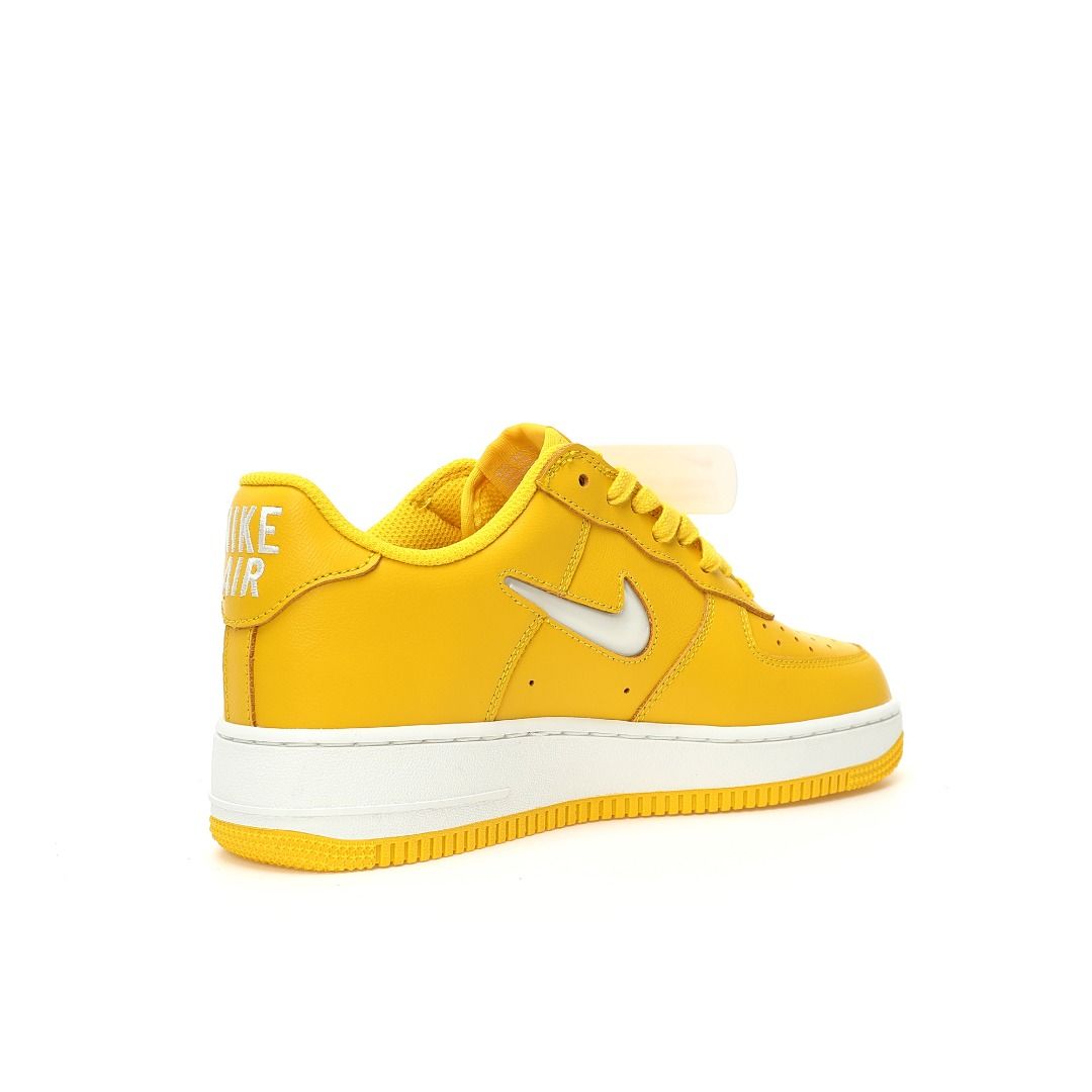 Nike air store force 3 colors