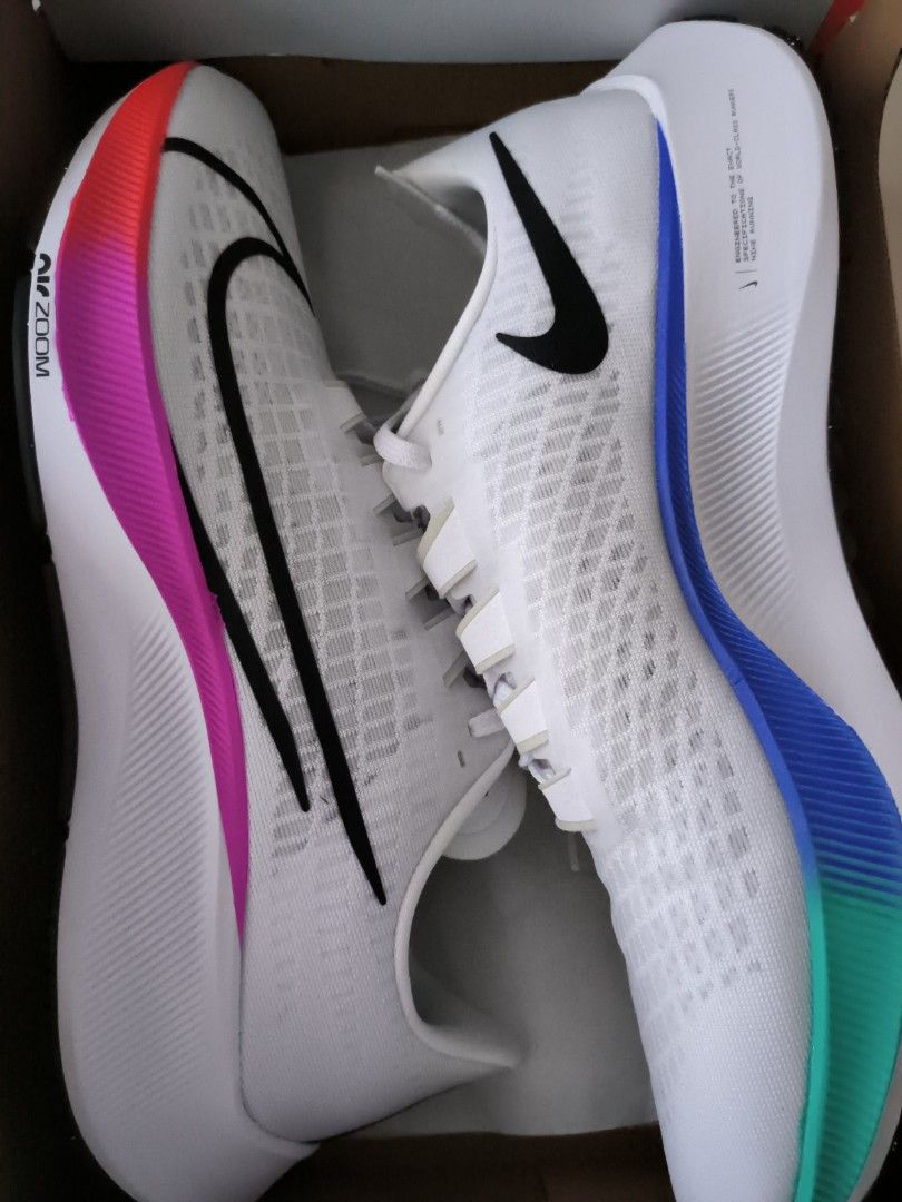 Pegasus 37 olympic top colorway