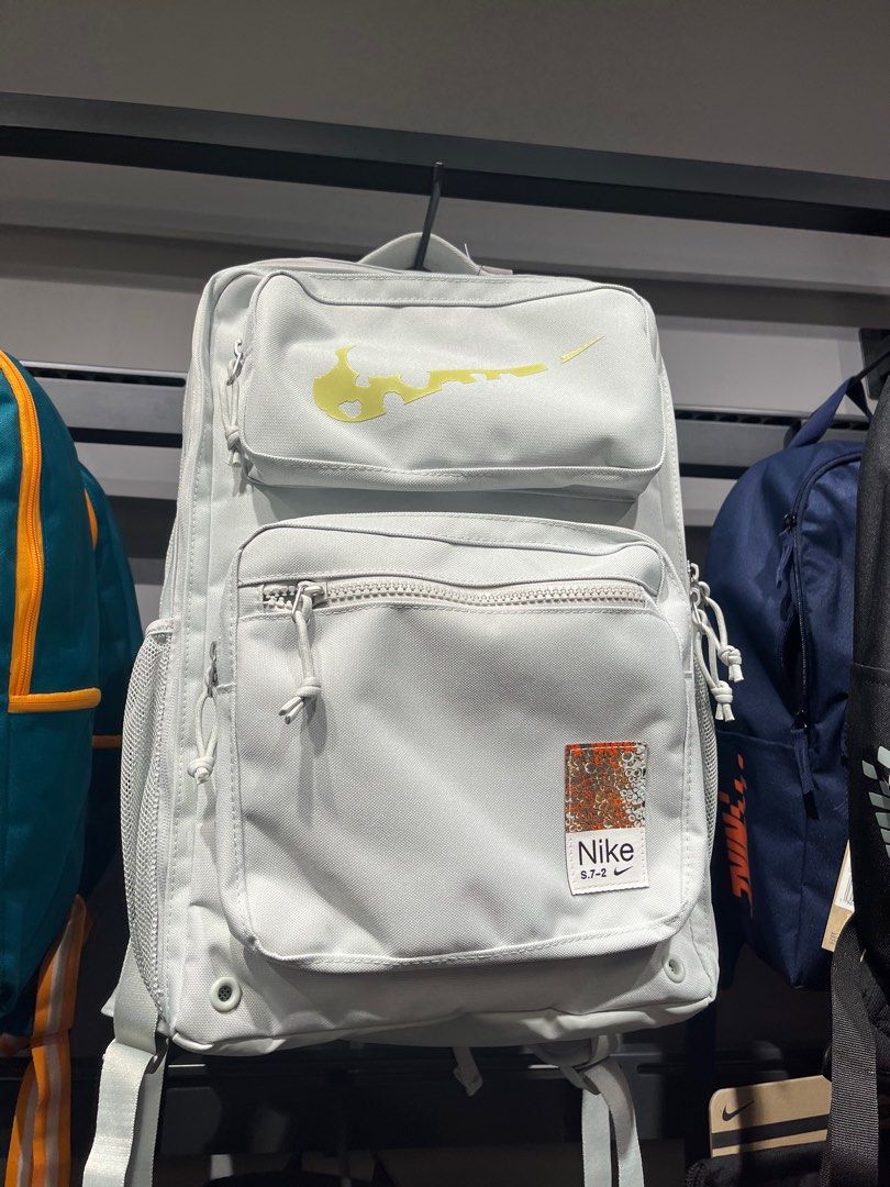 Nike discount 27 utility