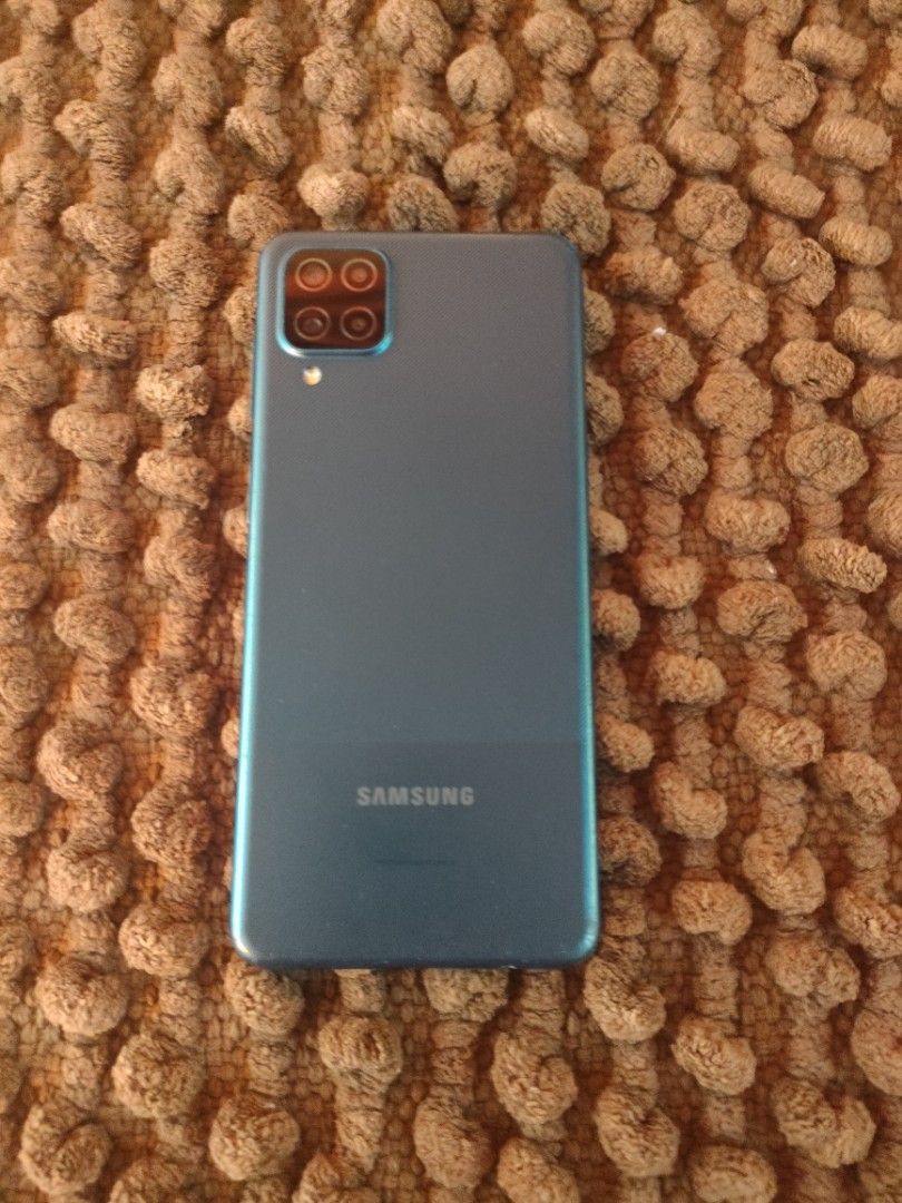 No issues po with charger original po😊 (Category: Samsung) located in Iba. Submitted by mikamidetsu2066 (Listing ID 1264586725, Image 2). Description: pm Po no issues with charger original 😊.