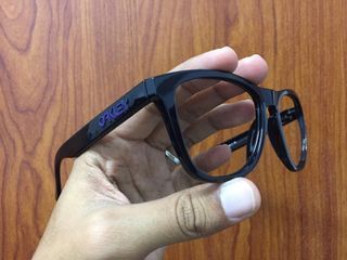 Oakley Frogskins