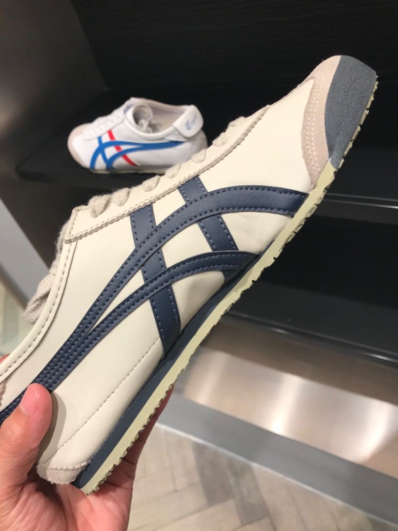 Onitsuka Tiger Mexico 66 Birch cream and navy blue Women s