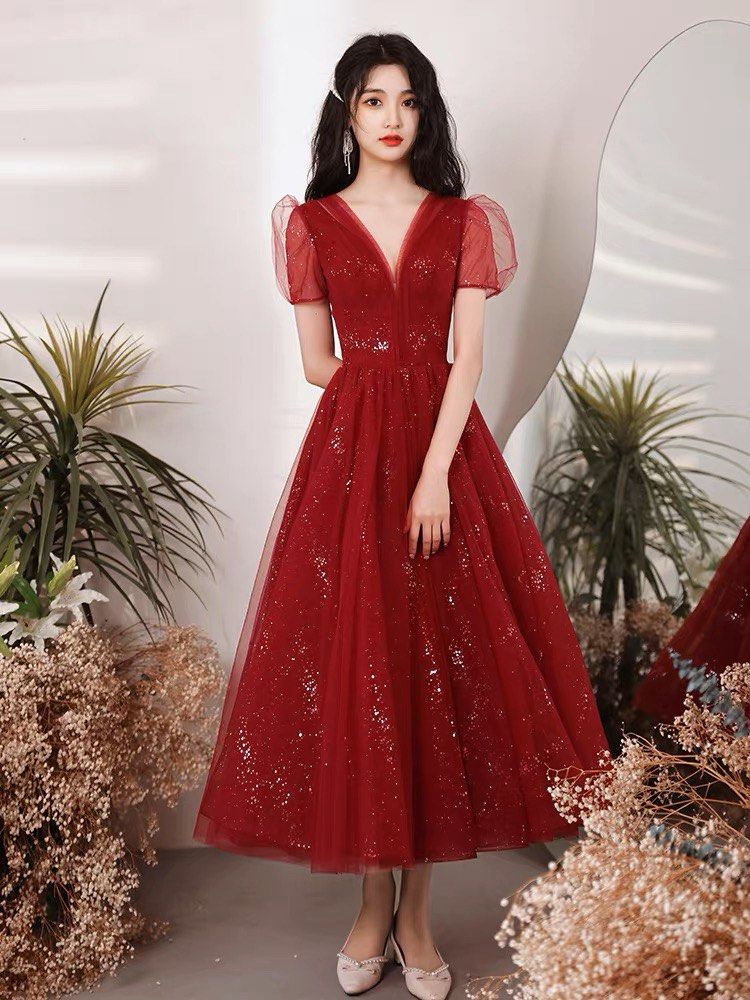 Red Party Wear, Wedding Wear Party Gown at Rs 1995 in Delhi | ID:  17747796030