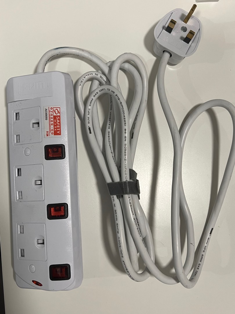 power strip bar, TV & Home Appliances, Electrical, Adaptors & Sockets