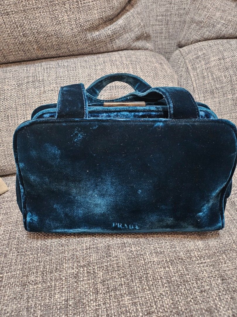 Blue outlet velvet handbag