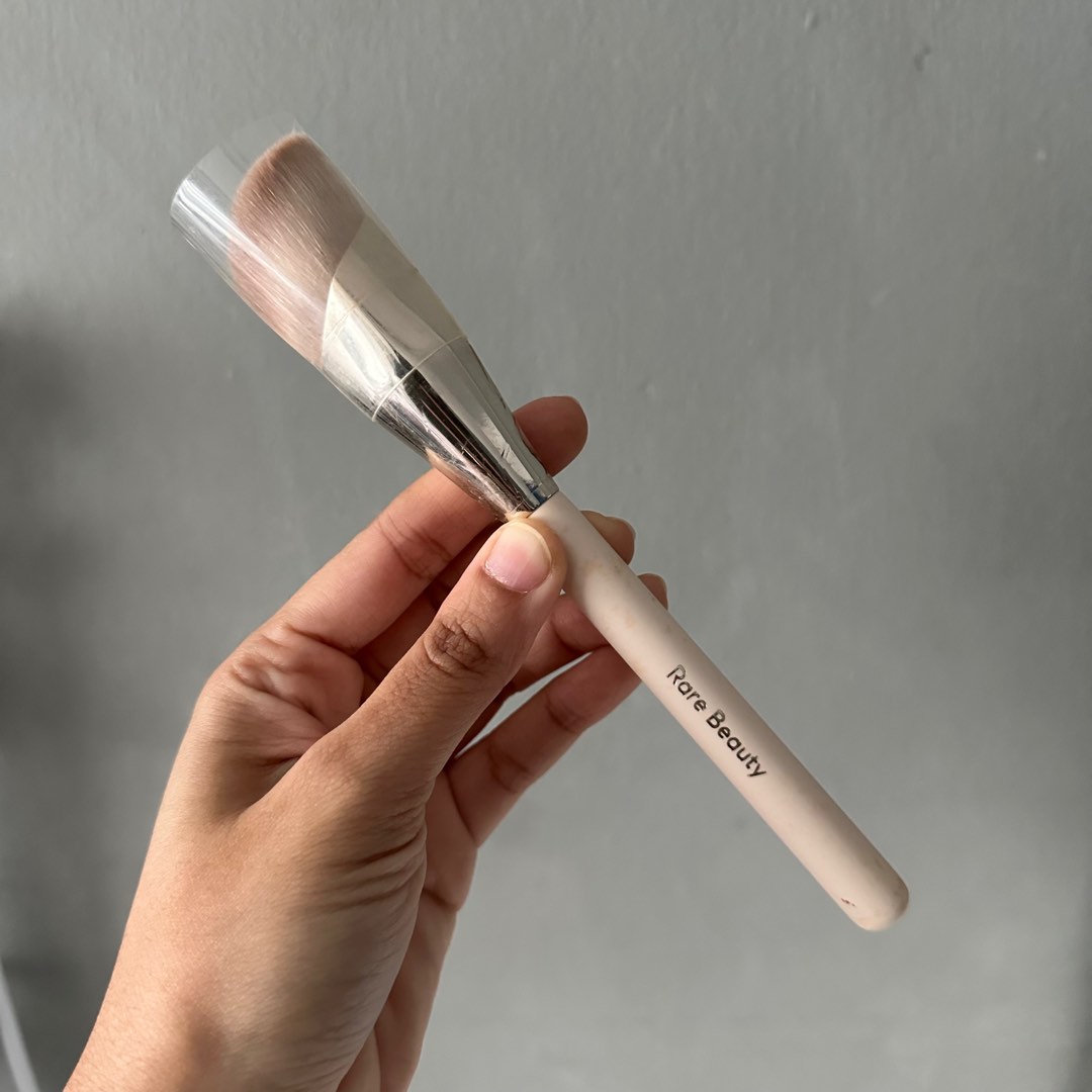 Liquid Touch Foundation Brush