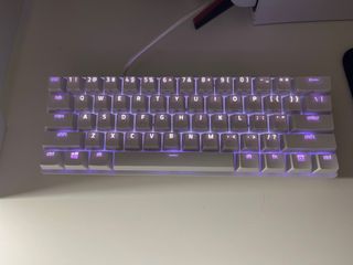 （分類：）位於 。 由 earshuddd 提交（商品編號 1264574734，圖片 1）。簡介： 。
