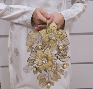 (Category: ) located in . Submitted by styleitwithlove (Listing ID 1264576735, Image 1). Description: .
