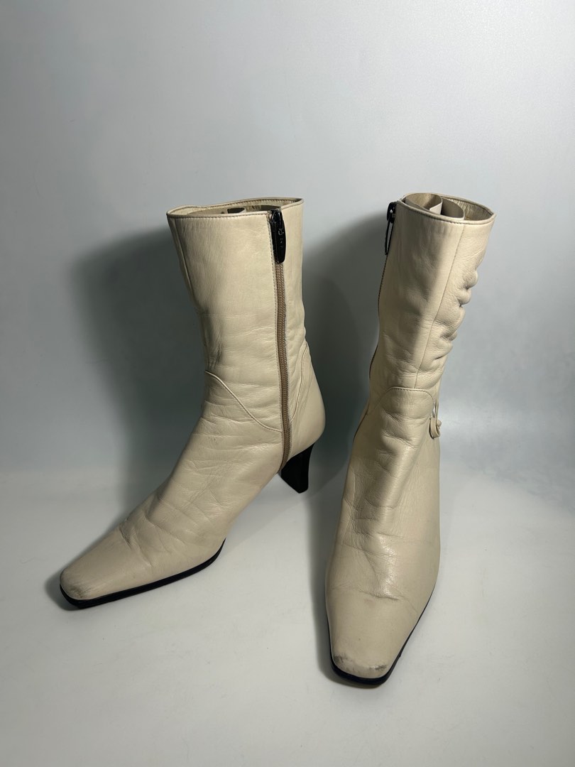 Riz Raffinee Boots, Women's Fashion, Footwear, Boots on Carousell