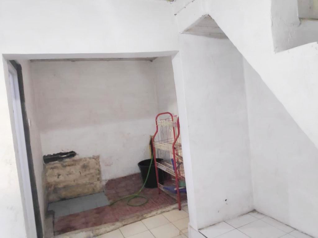 rumah_kontrakan_di_dago_barat__1699431007_e45768f6_progressive