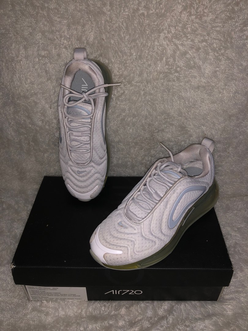 harga sepatu nike airmax 720 original