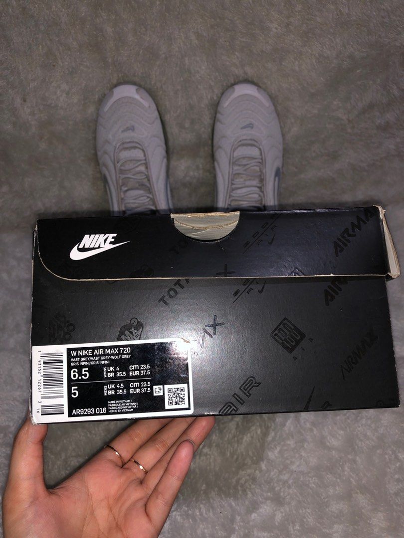 harga sepatu nike airmax 720 original