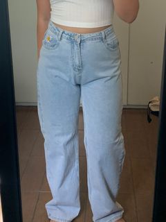 (Category: ) located in . Submitted by decluttersxoxo (Listing ID 1264502069, Image 1). Description: .