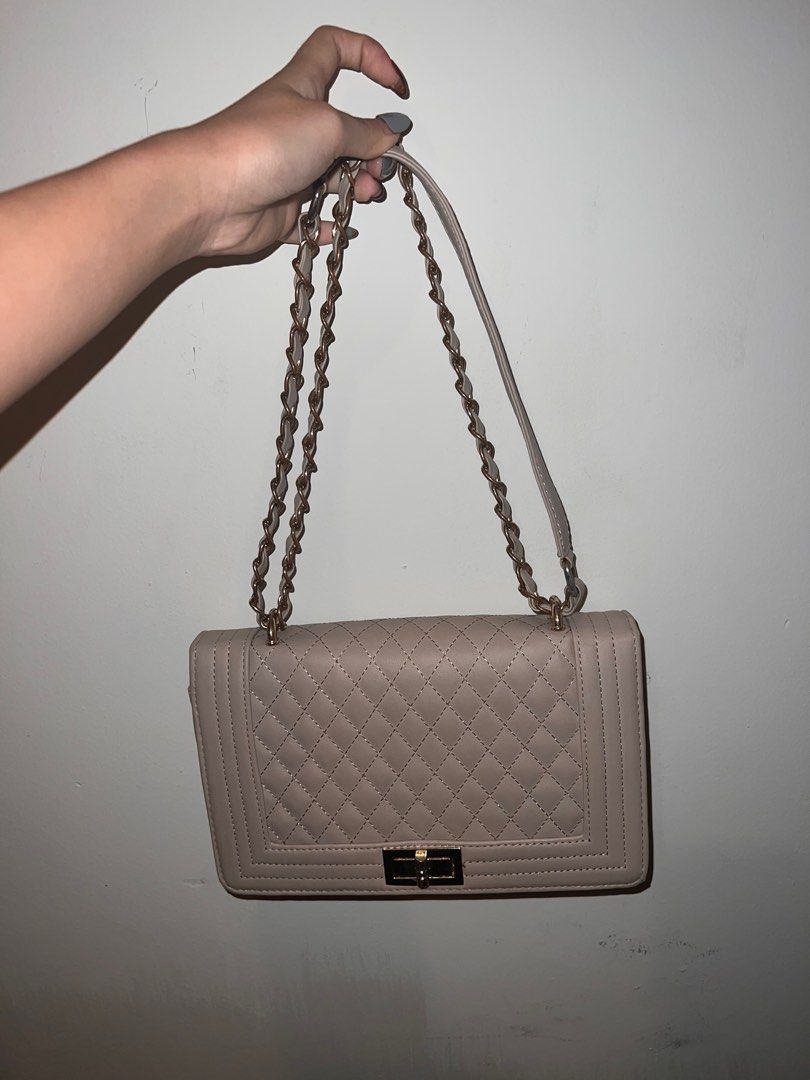 Berrybenka best sale sling bag