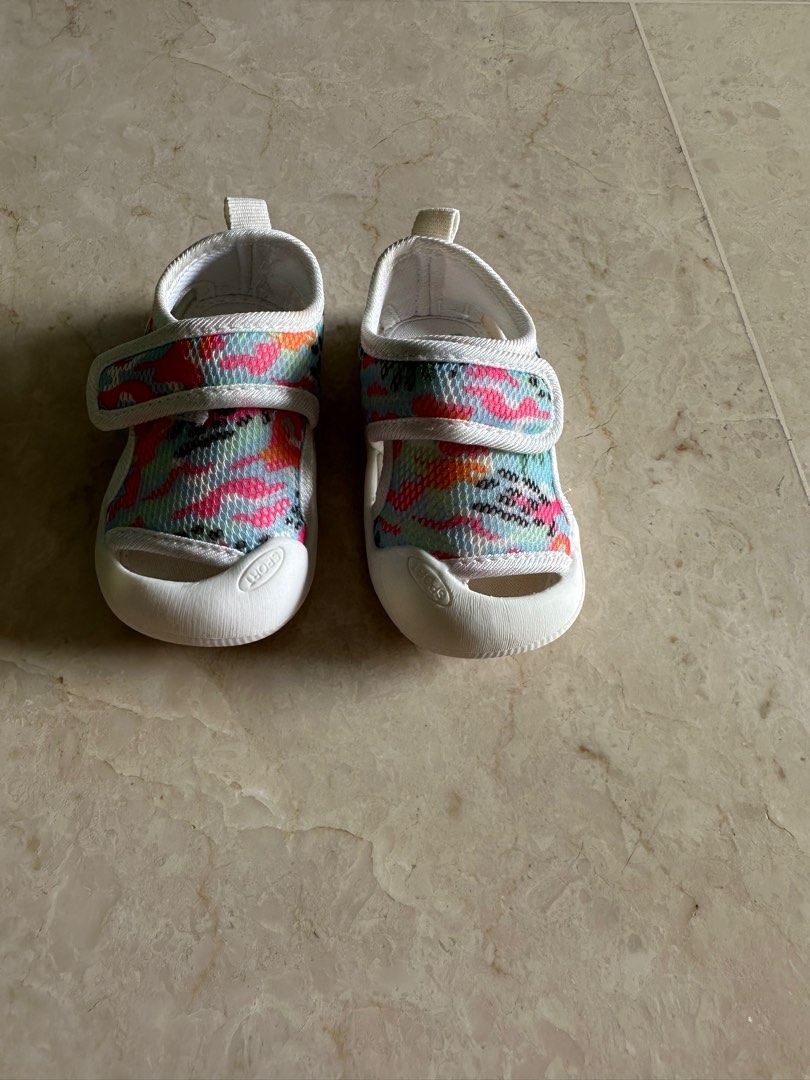 Non slip outlet velcro shoes