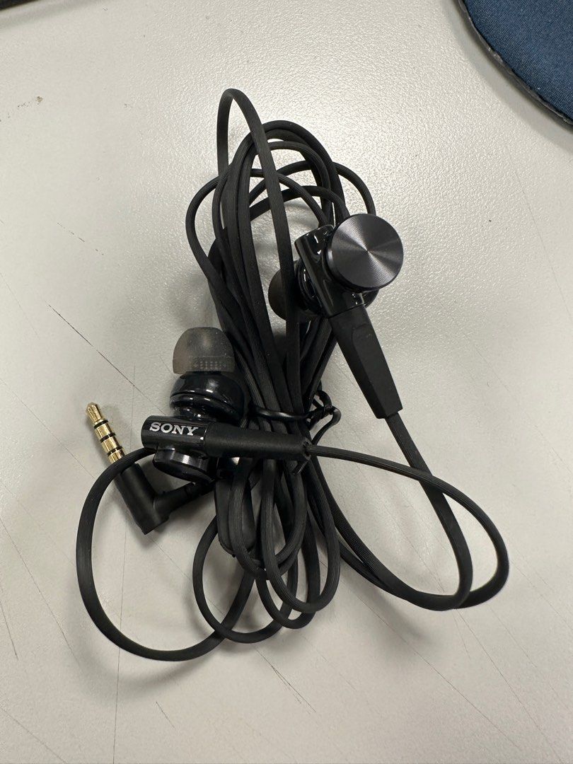 Sony top mdr xb75