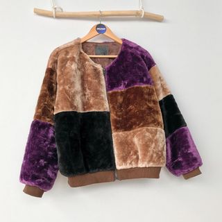 (Kategori: ) berada di . Dikirim oleh origoshop.id (ID iklan 1264573827, Gambar 1). Deskripsi: .