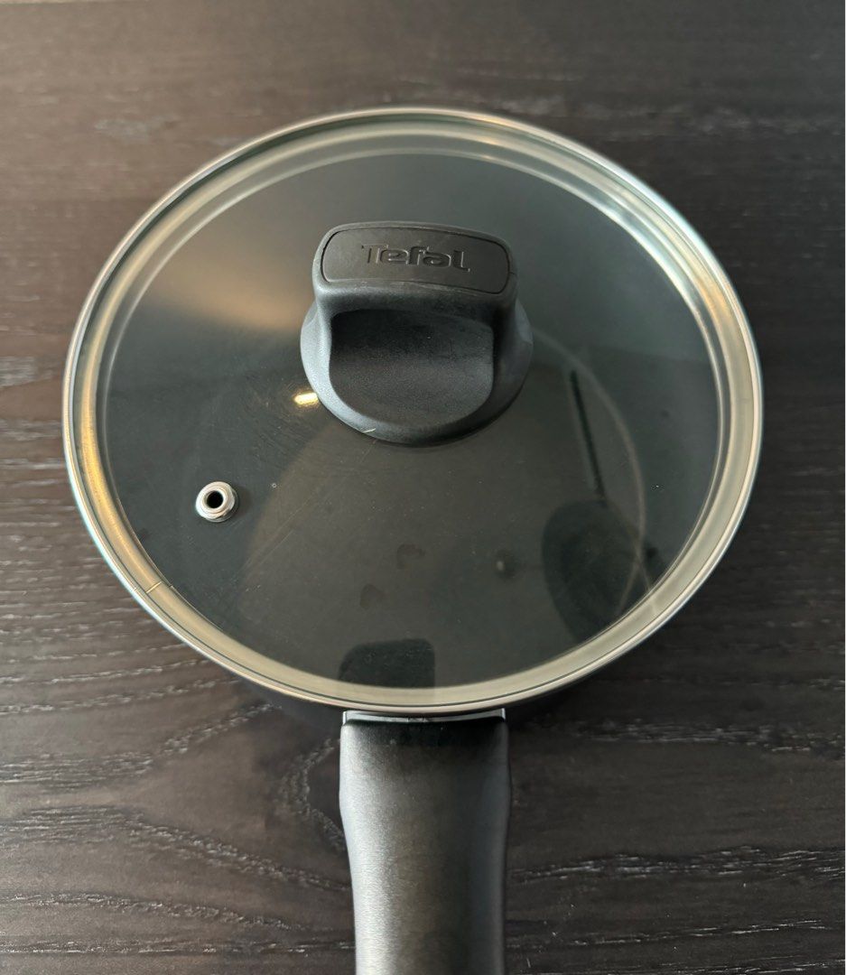 Tefal saucepan 20cm with Tefal lid induction ready, Furniture & Home