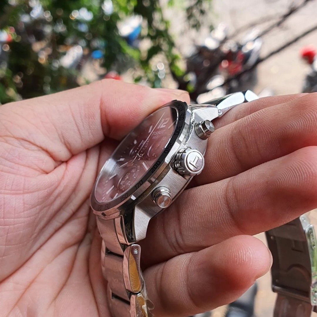 TISSOT CHRONOGRAPH QUARTZ MAN Fesyen Pria Jam Tangan di Carousell