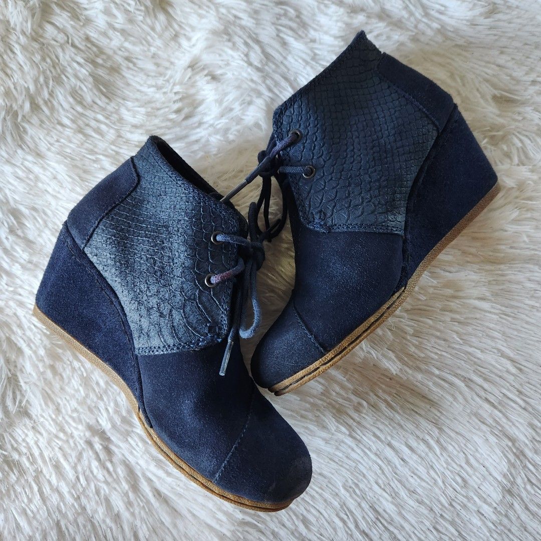 Toms desert wedge black on sale