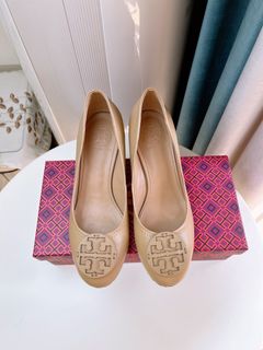 (Category: ) located in . Submitted by comfyshoe (Listing ID 1264505345, Image 1). Description: .