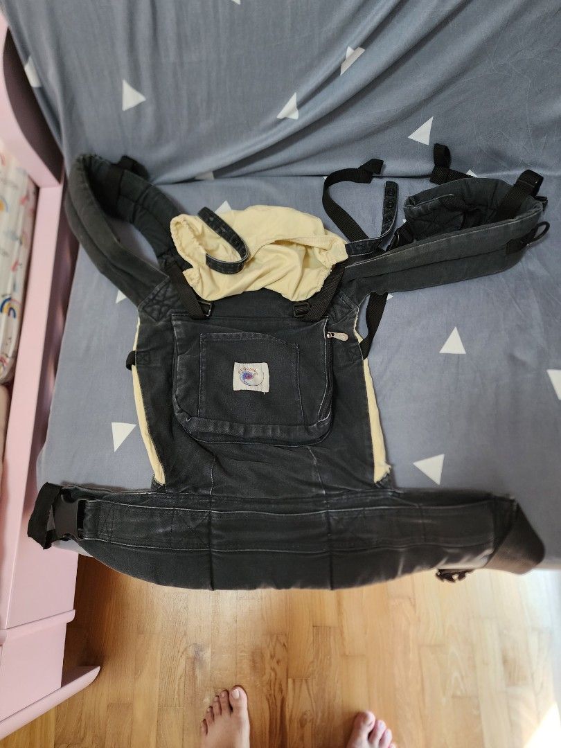 Used Ergobaby Carrier to bless giveaway Babies Kids Going Out