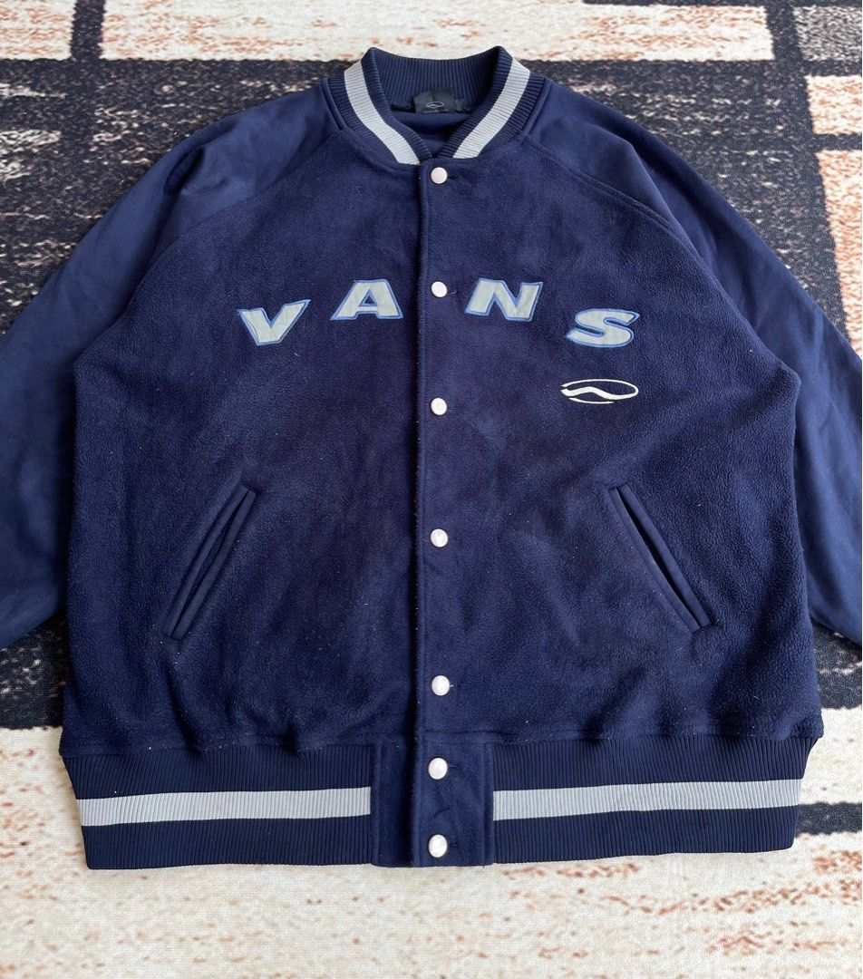 Jaket vans off top the wall biru