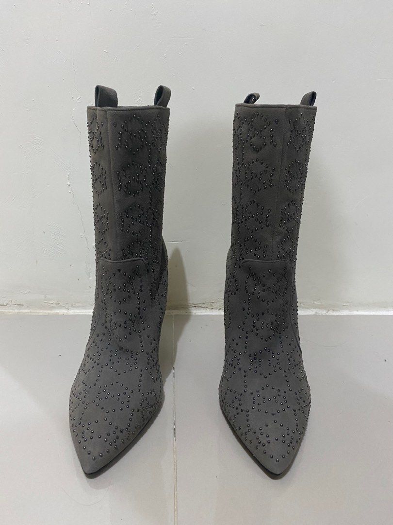 Vince Camuto Boots, Women's Fashion, Footwear, Boots on Carousell