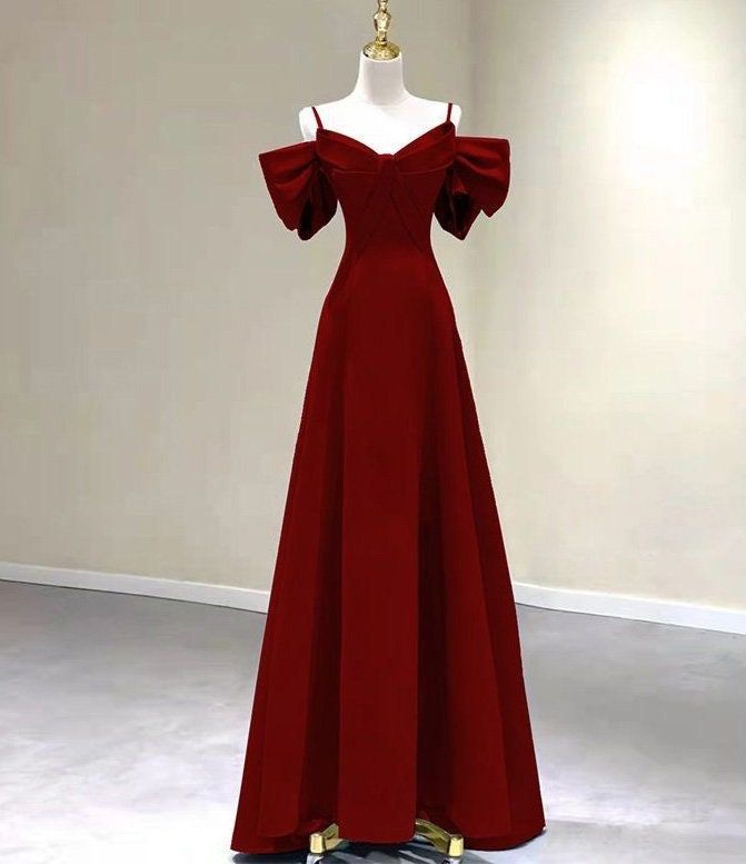 Red long sales dress off shoulder