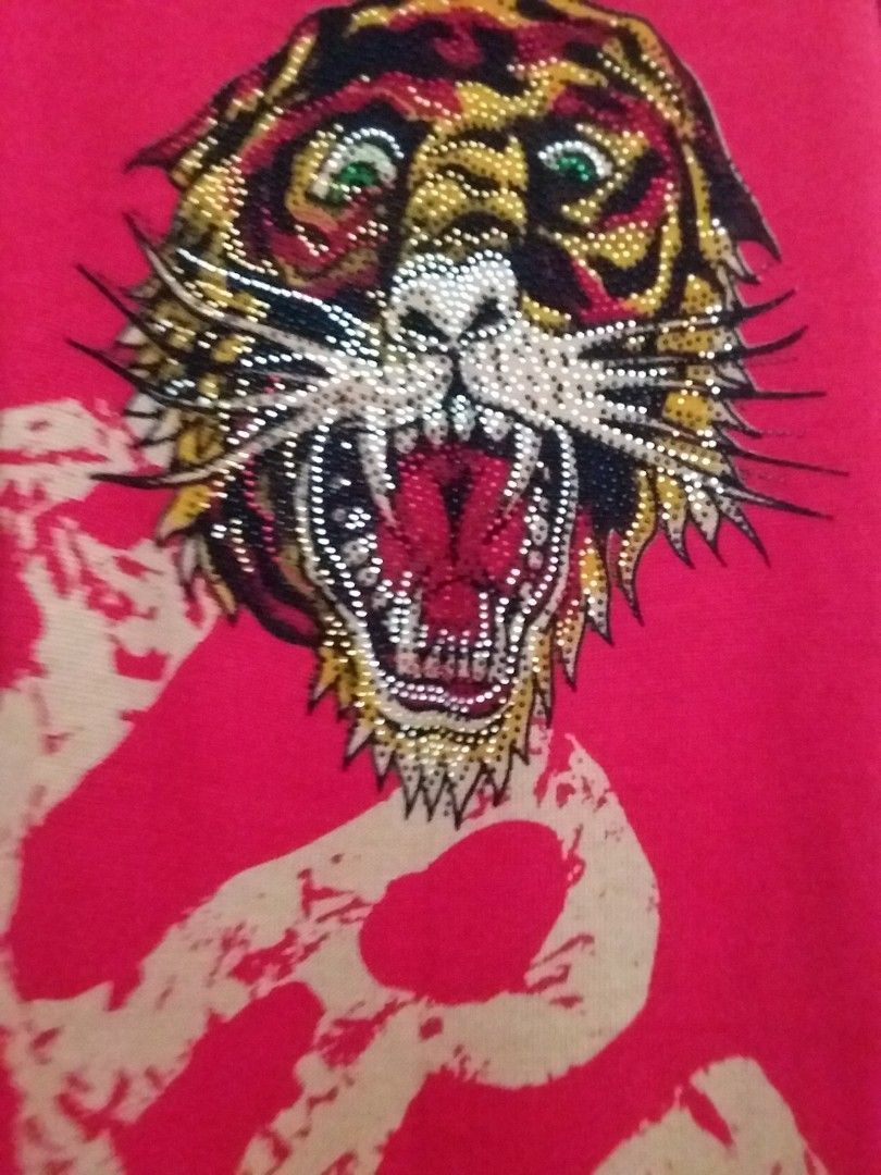 Red on sale sweater sale