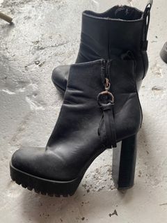 Maritony hot sale chelsea boots