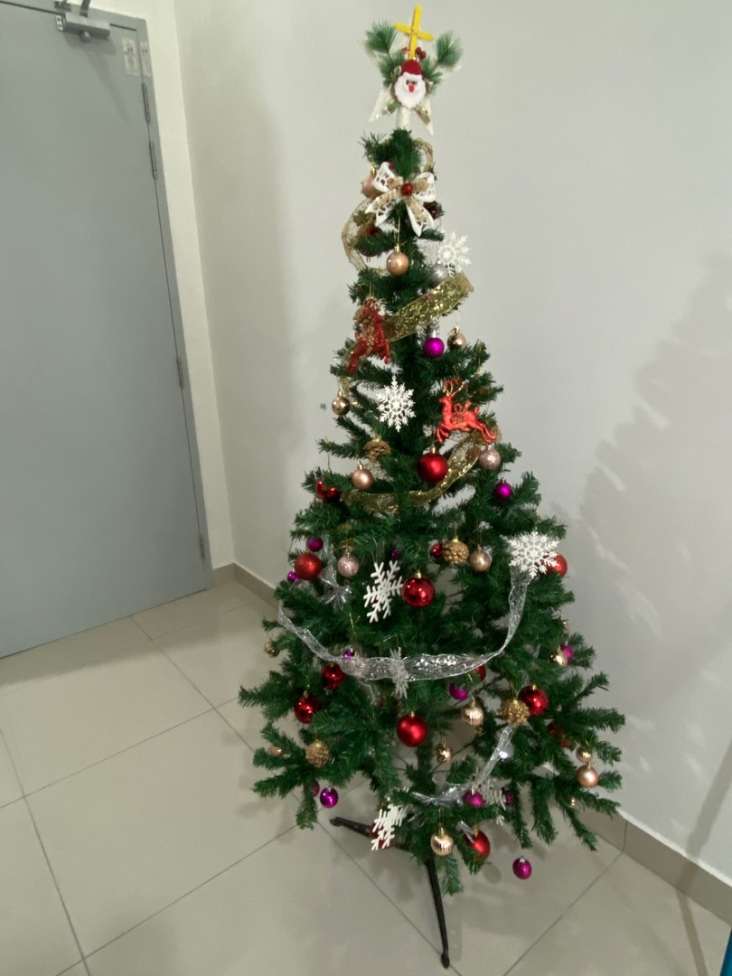 1.8m height *Christmas tree with decorations, Furniture & Home Living