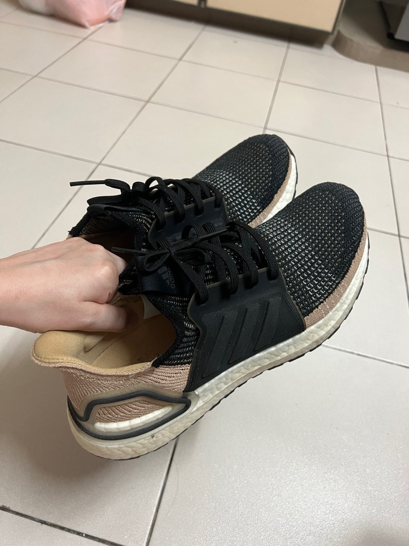 adidas ultra boost 19 core black raw sand y grey