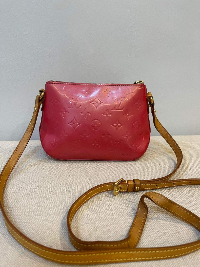 Lv vernis hot sale sling bag