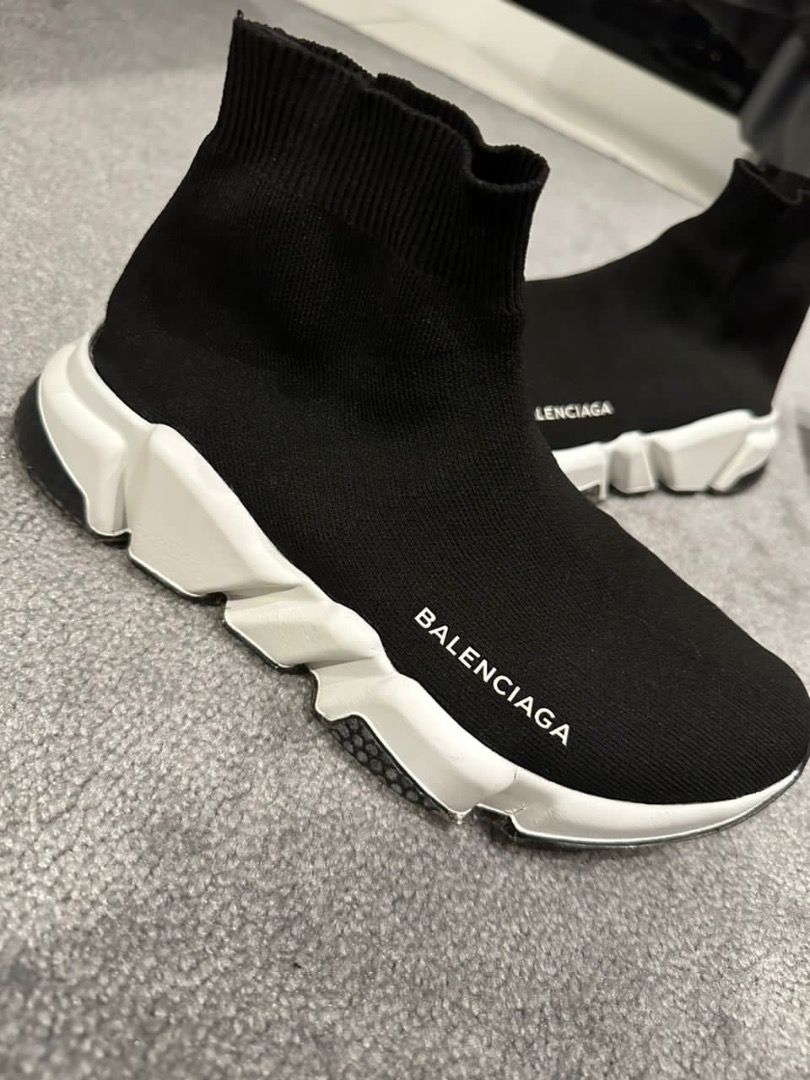 Balenciaga speed hotsell trainer resale